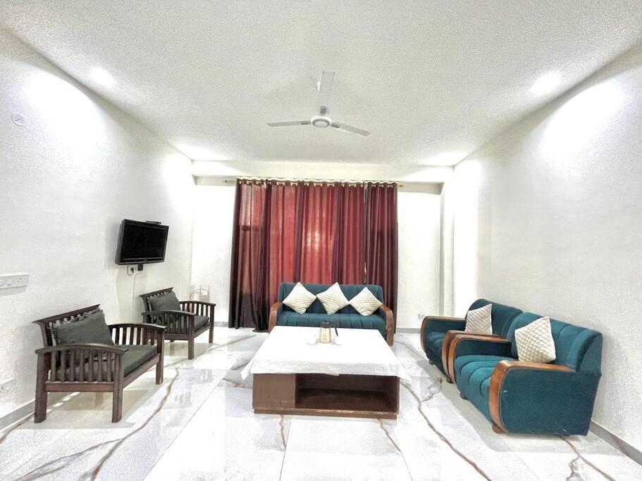 Apartmán Host Jatin Kasauli Crest 7O1827O7O3 Exteriér fotografie