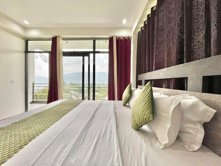Apartmán Host Jatin Kasauli Crest 7O1827O7O3 Exteriér fotografie