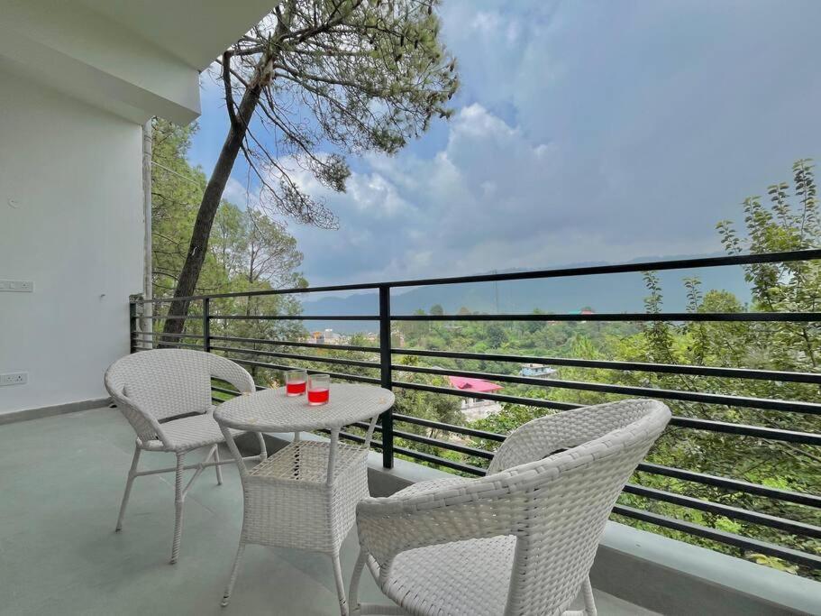 Apartmán Host Jatin Kasauli Crest 7O1827O7O3 Exteriér fotografie