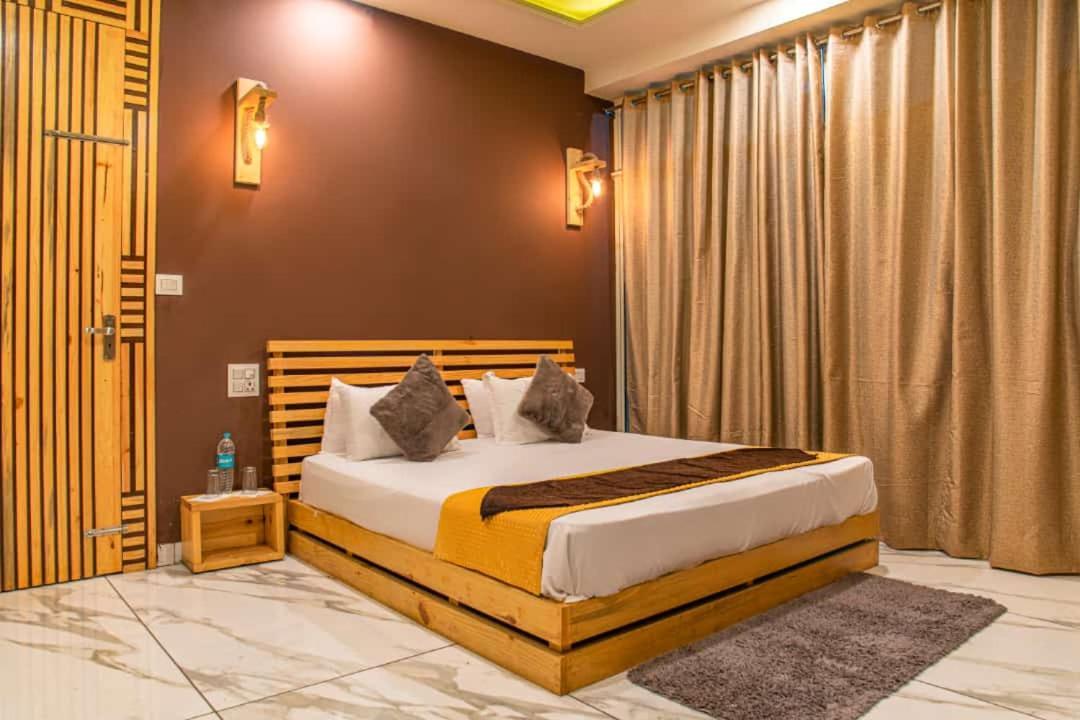 Apartmán Host Jatin Kasauli Crest 7O1827O7O3 Exteriér fotografie