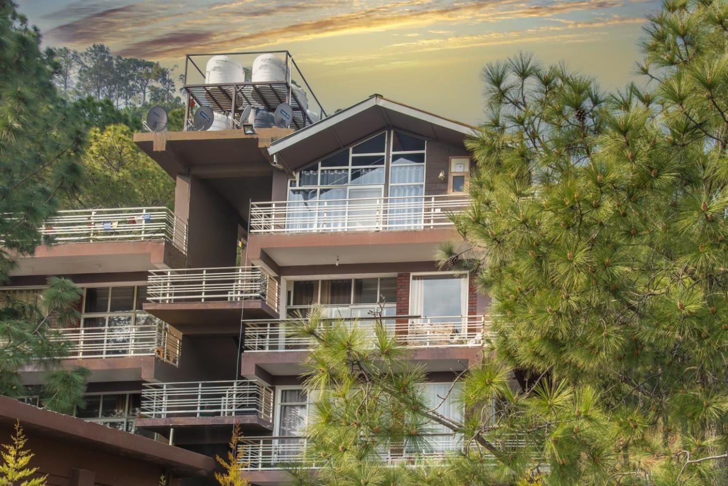 Apartmán Host Jatin Kasauli Crest 7O1827O7O3 Exteriér fotografie