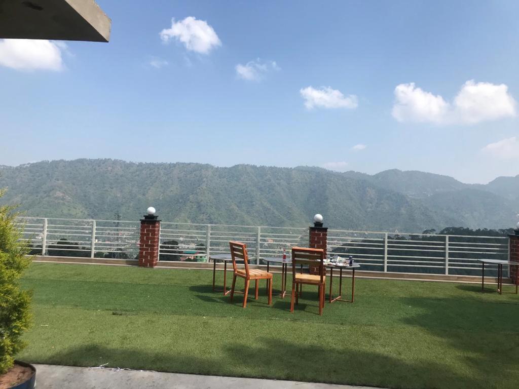 Apartmán Host Jatin Kasauli Crest 7O1827O7O3 Exteriér fotografie